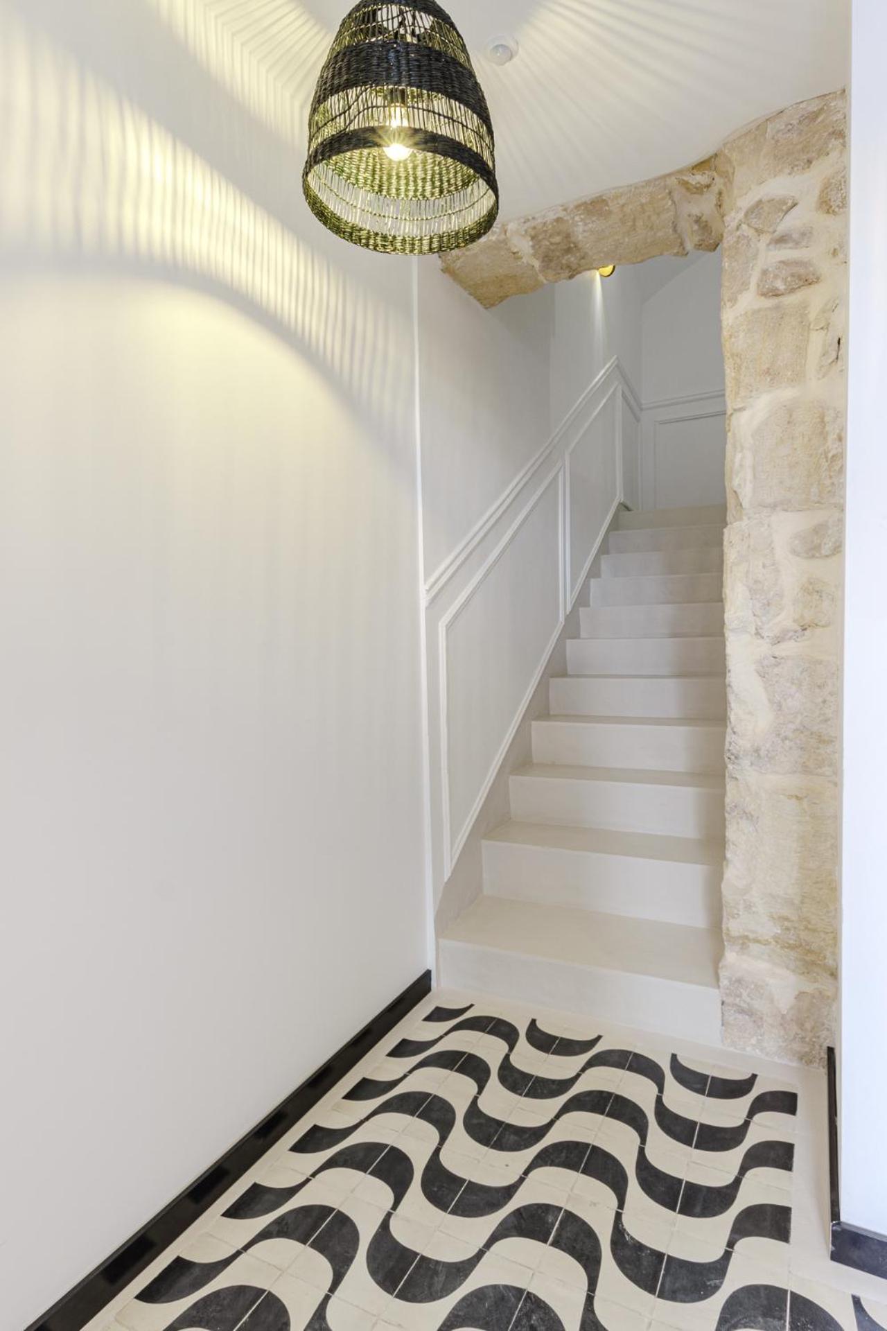 Apartment With Exceptional Charm In Historic Center Of Alicante Exteriör bild